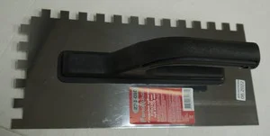 Гладилка нержавеющая 130 х 270 мм зубчатая зуб 10 х 10 мм Remocolor