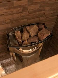 Камни для сауны малиновый кварцит 20 кг колотый